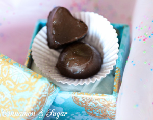 Irish Cream Ganache is a decadently rich candy. Dark chocolate is infused with the smooth flavor of Irish Cream for a surprisingly easy to make dessert.