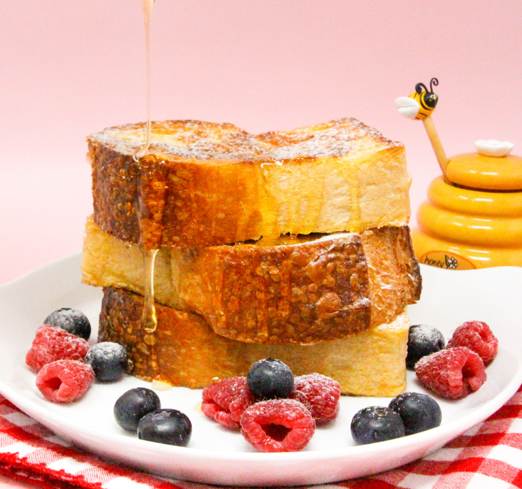 honey-ricotta-stuffed-french-toast-cinnamon-and-sugar