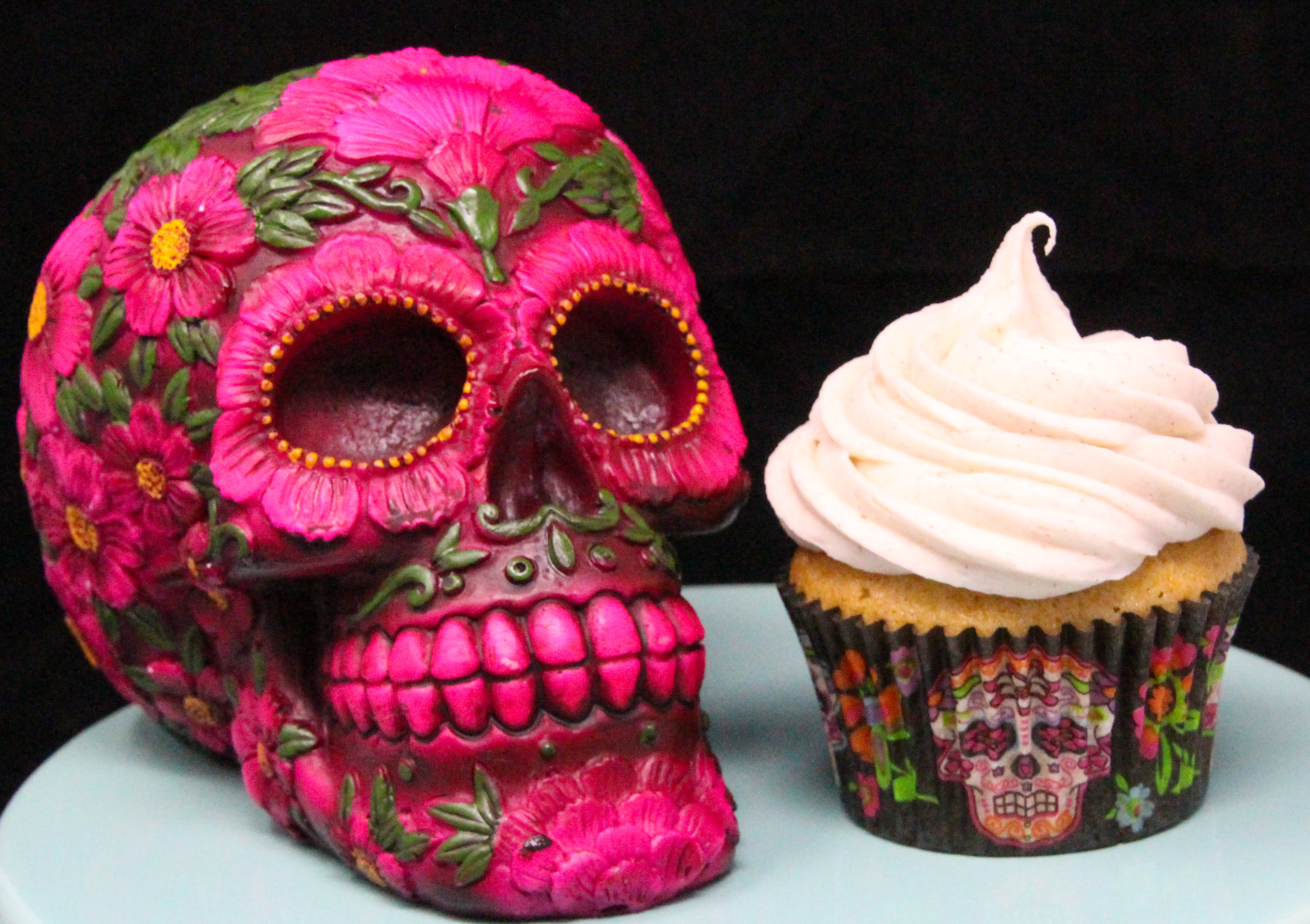 #giveaway package + #cupcake recipe! We're celebrating the release of CATERING TO THE DEAD with a giveaway package + a Horchata Cupcakes recipe from the book!